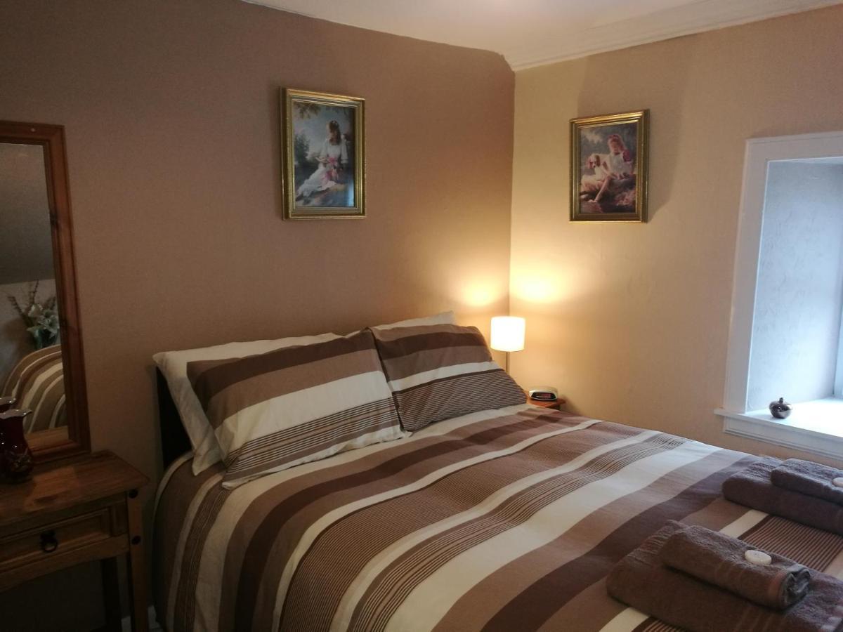 Springholm The Grapes Hotel מראה חיצוני תמונה